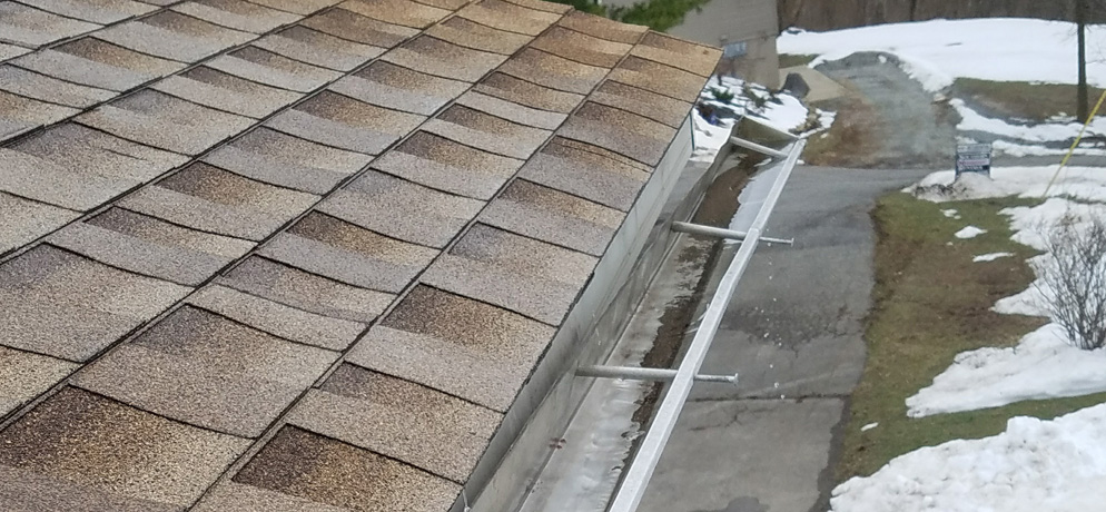 rain running behind the gutter